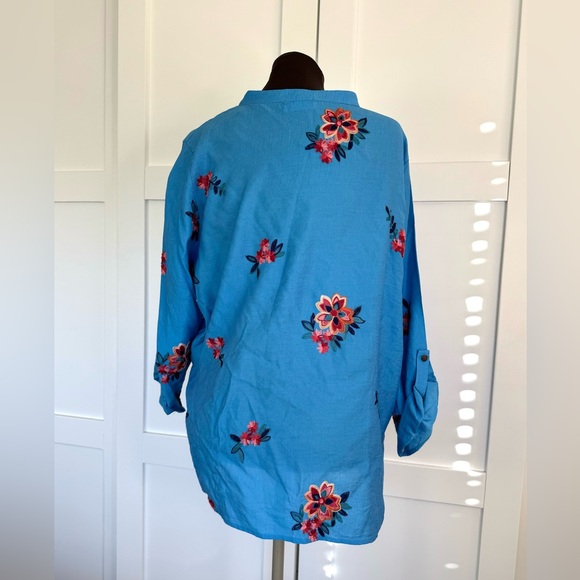 Kindred by Anthropology Embroidered Floral Front Button Shirt Plus Size - Picture 9 of 11